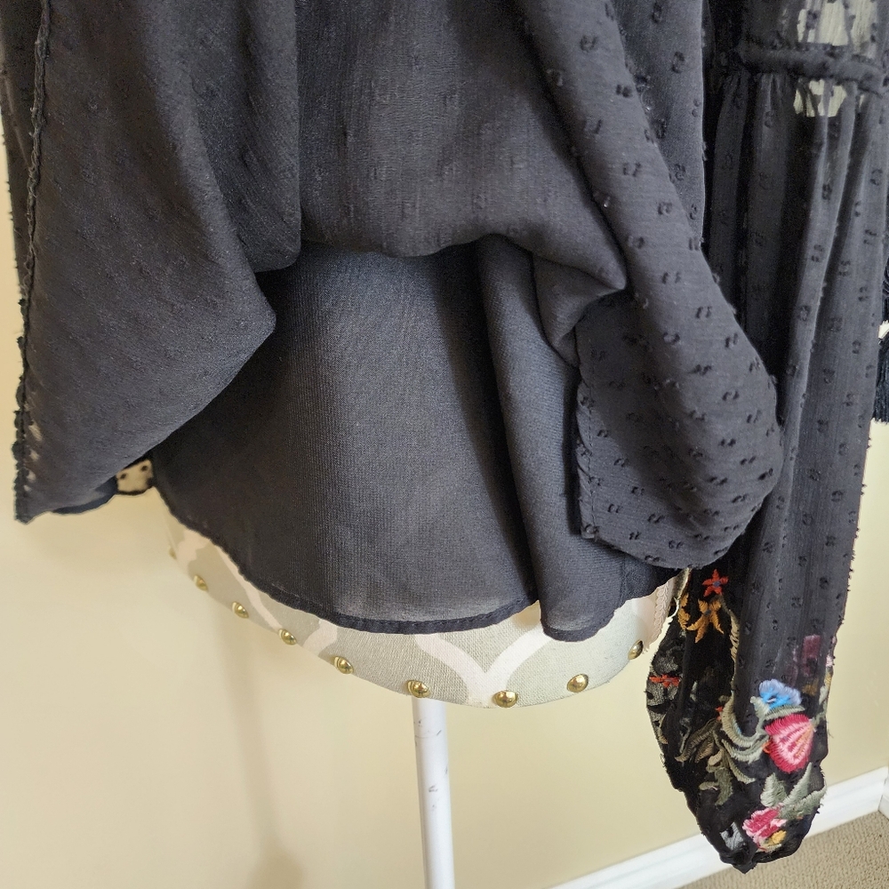 ZARA Trafaluc Black Embroidered Floral Long Sleeve Tassel Chiffon Top Boho XS - Picture 7 of 12